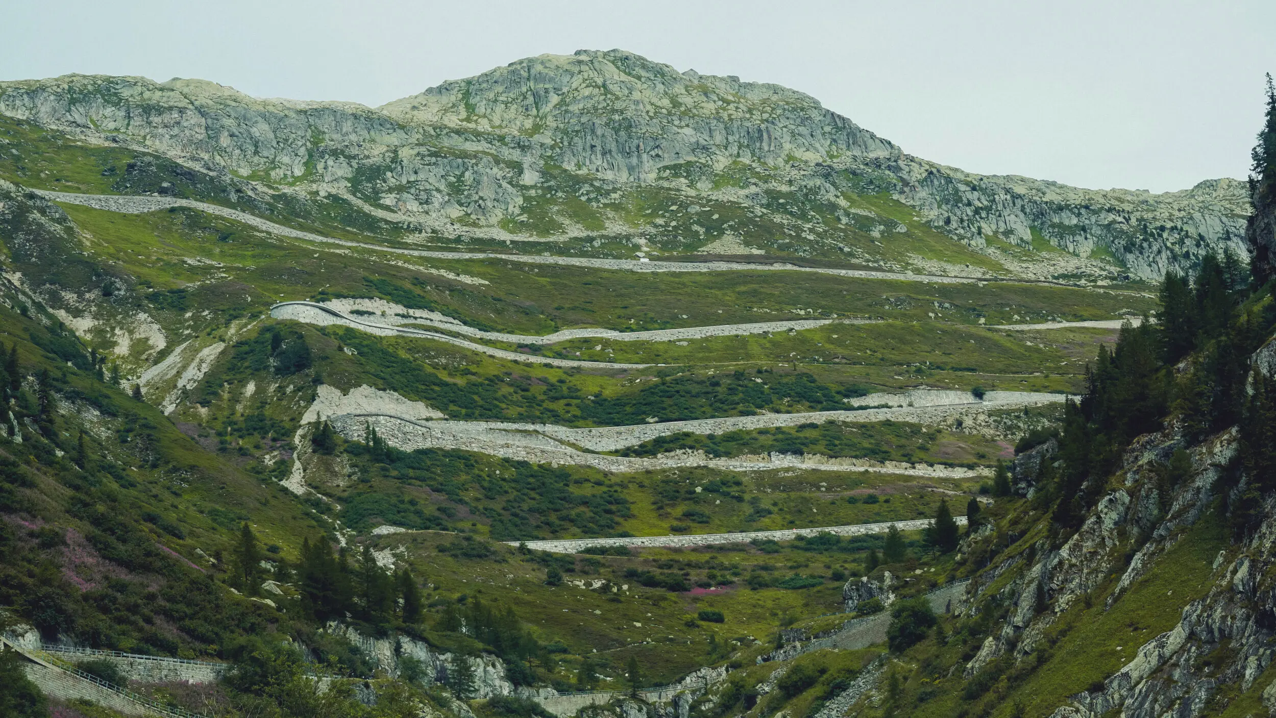 Tour Alpes UpSerra — passes alpinos