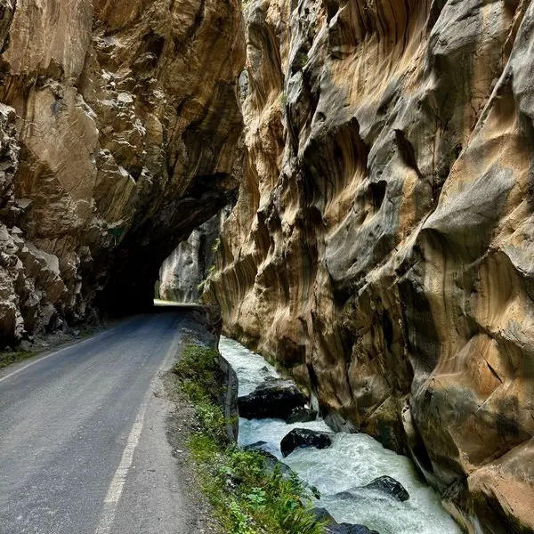 Tour Peru 2025 — estrada andina
