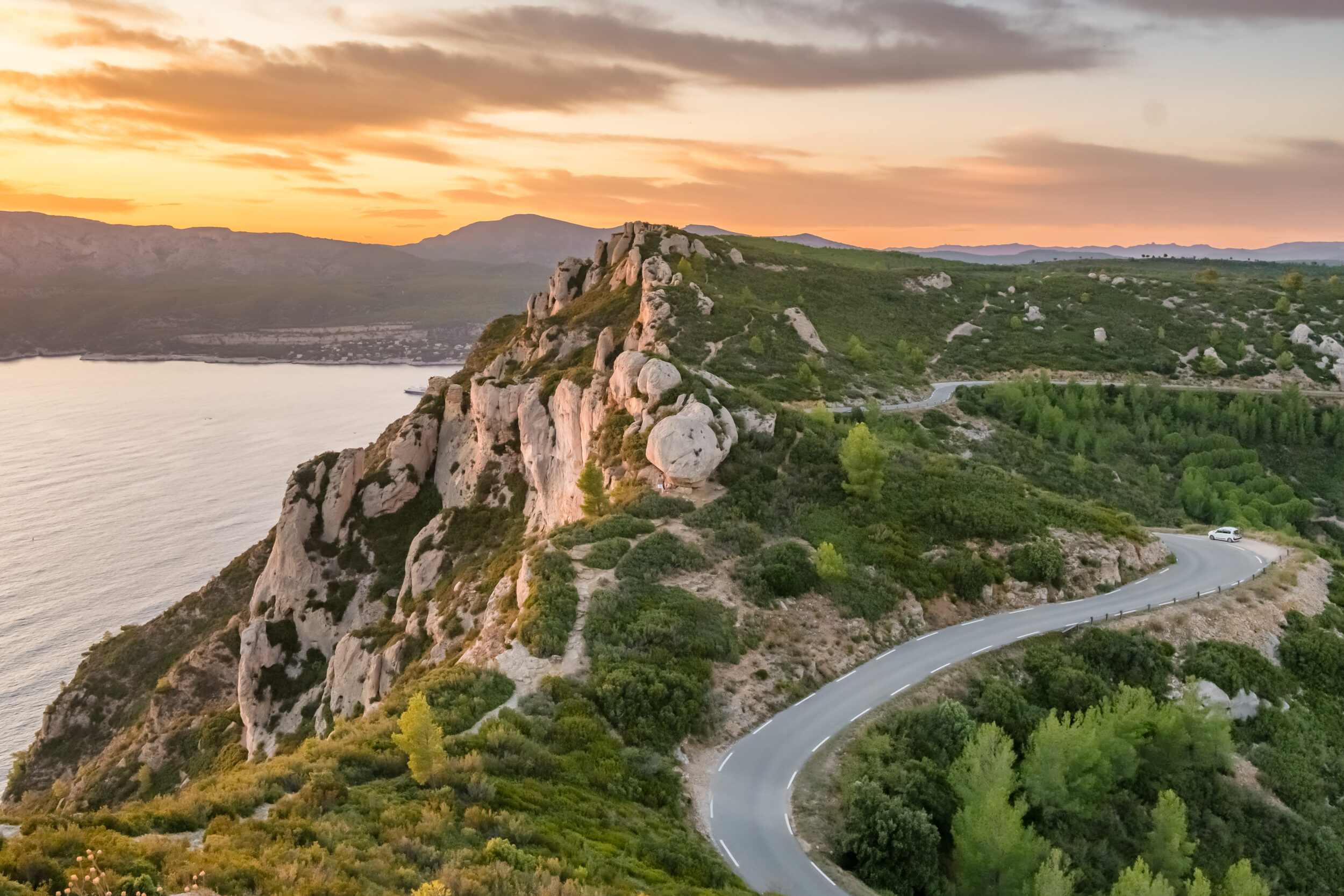 Estrada alpina França — Tour França Alpina & Provence UpSerra