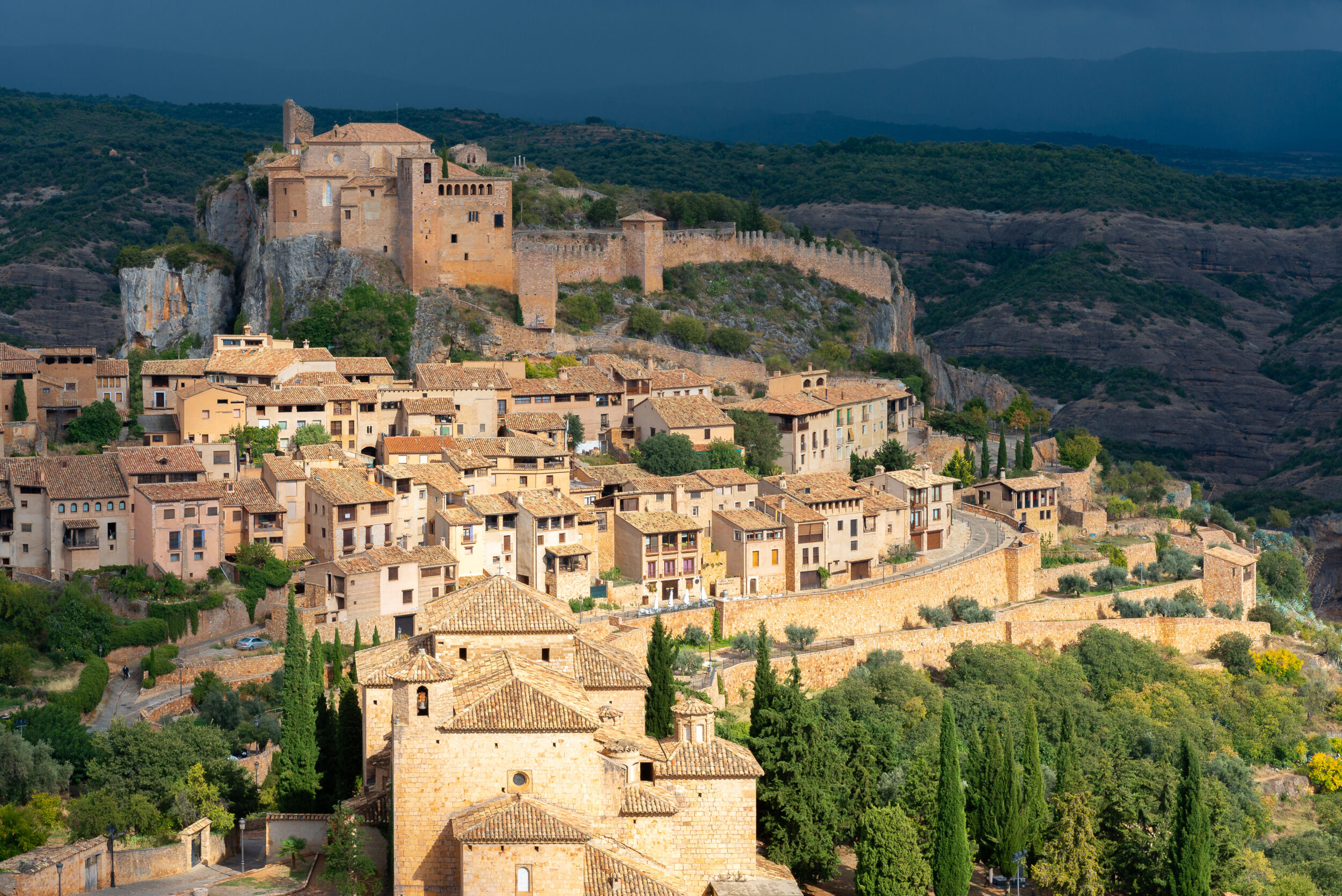 Alquézar vila — Pirineus Mar a Mar 2027 — UpSerra Mototurismo