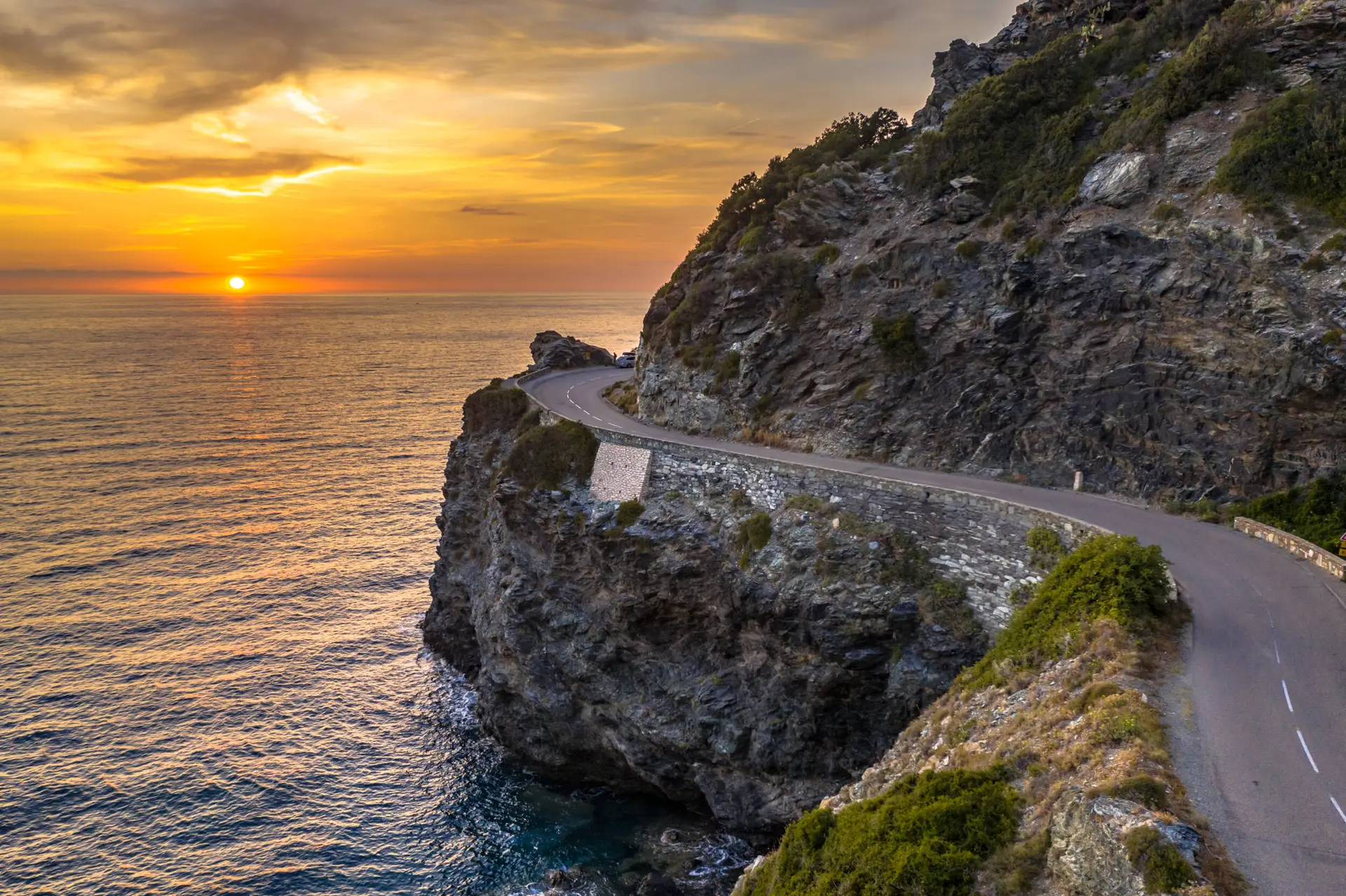 Calanches de Piana — Córsega 2027 — UpSerra Mototurismo