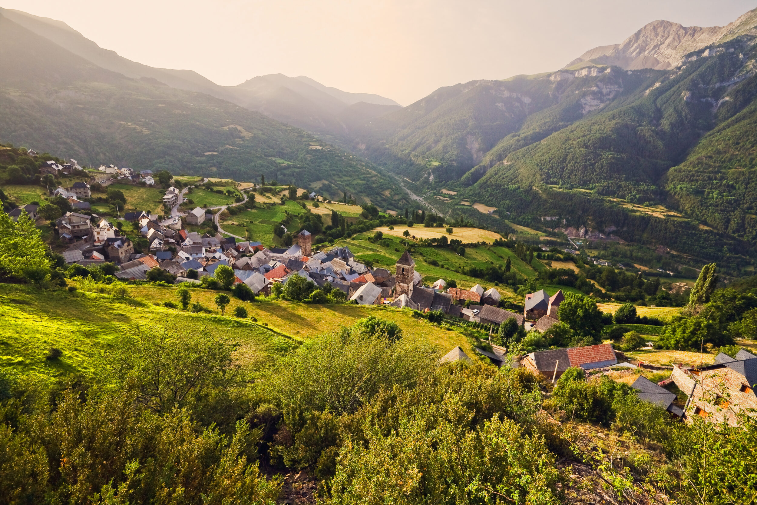 Vale de Gistaín — Pirineus Mar a Mar 2027 — UpSerra Mototurismo